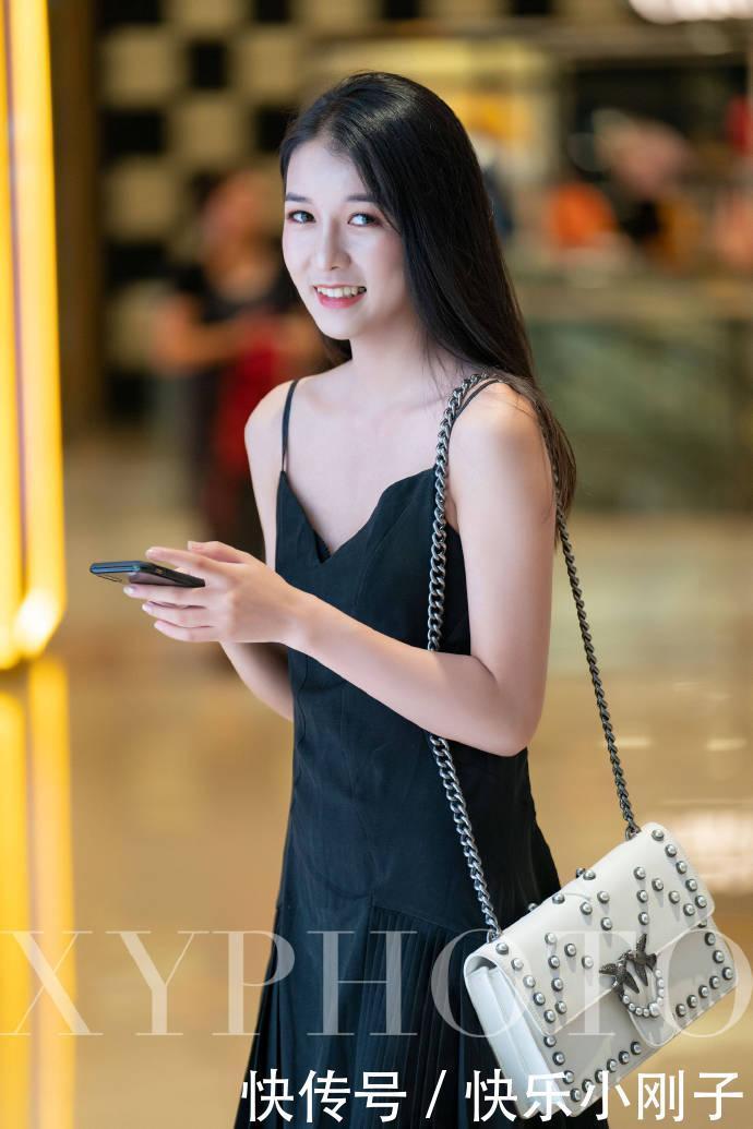 搭配|这样的穿衣搭配,和“酷帅”扯不上关系,唯独会展现性感气质吧