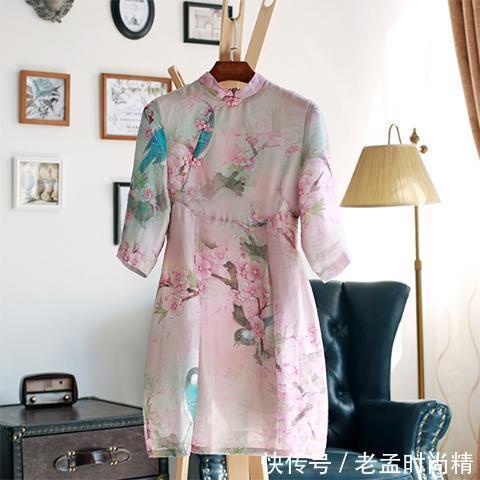 立领 微胖的女人,都知道穿旗袍连衣裙为自己加分,不想试试吗