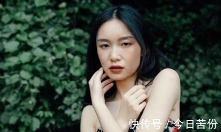 翠红!一醉千钟情几度,三分叹谓七分愁;清词八首,风雨阑珊怅无由