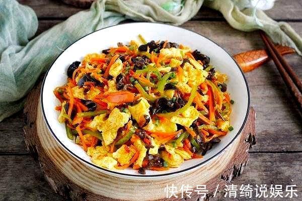 没有肉丝，就来款鱼香炒鸡蛋吧，配上白米饭，那叫一个爽