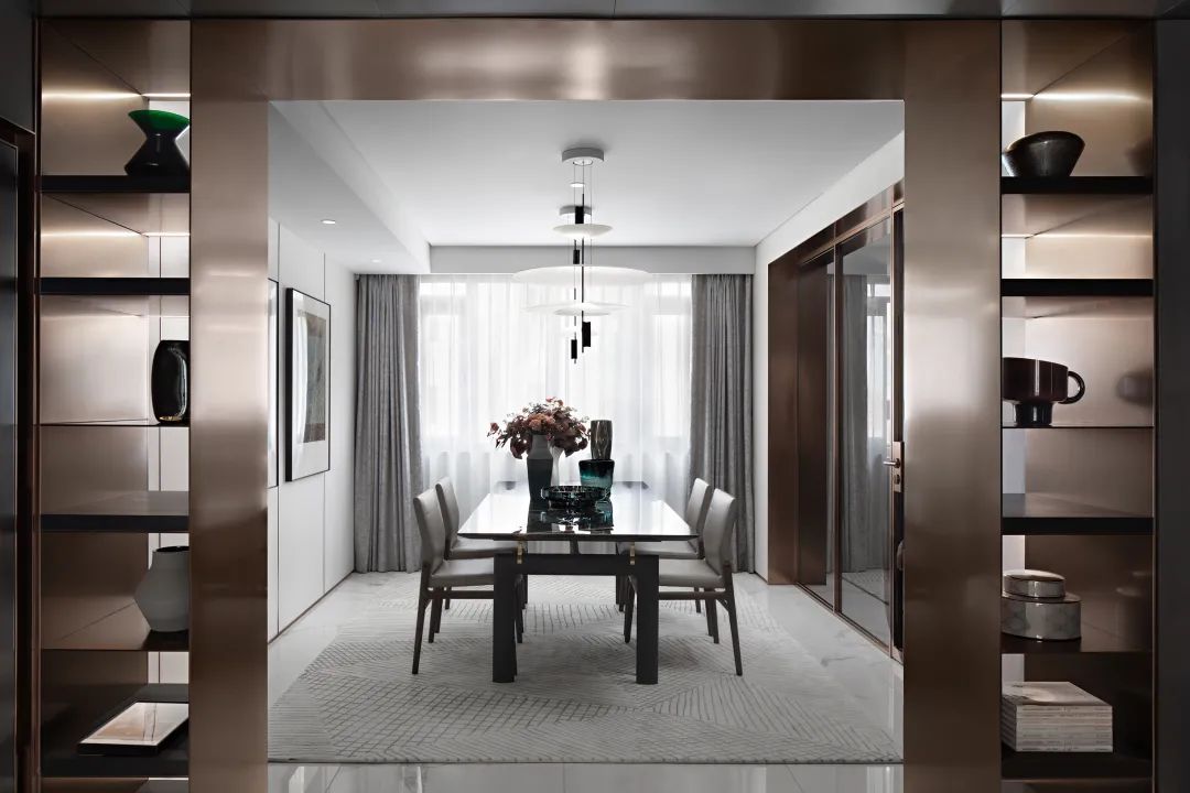 质感|148㎡现代高级灰，金属、玻璃与大理石，质感华丽的空间