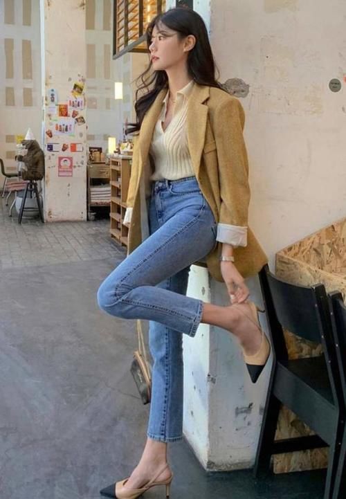 气温回升，脱了羽绒服什么？这几件单品建议备起来