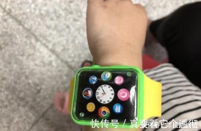教育方式|儿子弄坏同学“苹果手表”，妈妈准备赔偿，网友不是钱能解决的