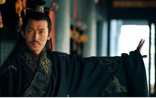 关羽|他是三国隐藏最深的卧底，坑害刘关张三兄弟，诸葛亮都没有看破他