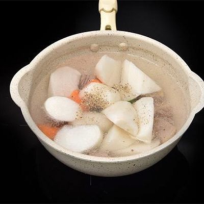 萝卜煲牛楠