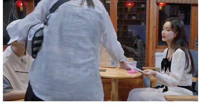 刘特|孟子义二次相亲受阻，男嘉宾对她很无语，节目组提前让他们抉择
