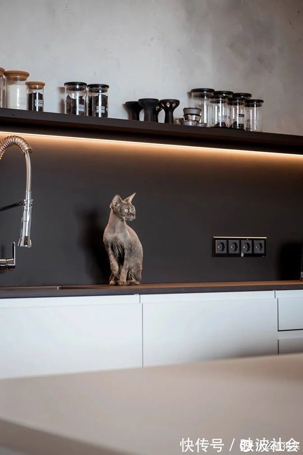 屋主|妈见打的“装修风”|136㎡工业风,满屋混凝土墙,却真的好看!