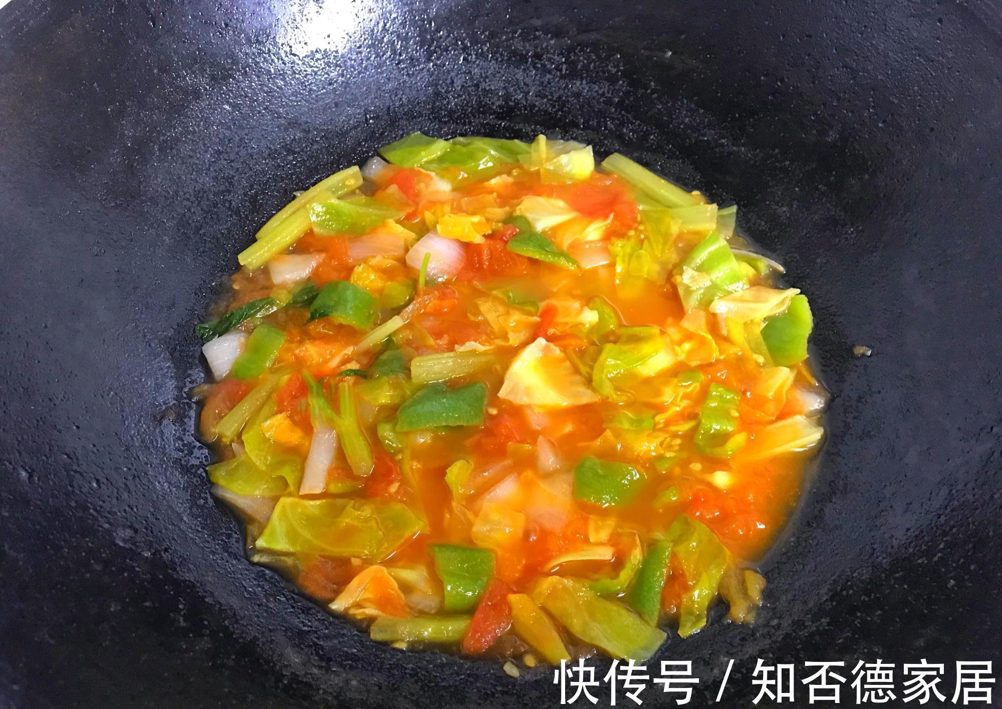 芹菜|晚餐减脂汤,5种素菜煮一锅,低脂低热量,餐前一碗轻松带走油脂