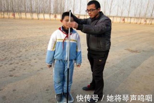 身高|14岁男孩1米5,不是长得晚,而是家长“偷”走了孩子的身高