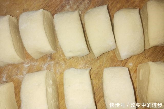塌陷|告诉你蒸馒头的诀窍,不塌陷,表面光滑,宣软蓬松真好吃