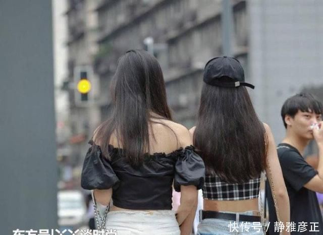 短裤 双胞胎眼光真不错,同穿一件短裤,左边的更魅力十足吧