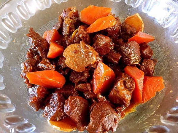 风味|羊肉焯水时加这3种“料”,既去膻气又保持羊肉风味,怎么都好吃