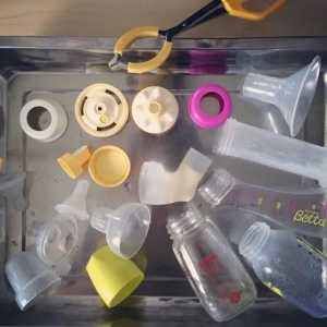 “开水烫奶瓶”省事又有效？宝妈坚持一月后，宝宝却进了医院