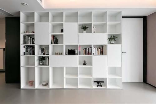 主卧|去客厅化设计，不铺地板不铺砖，100㎡的家反而更时尚大气