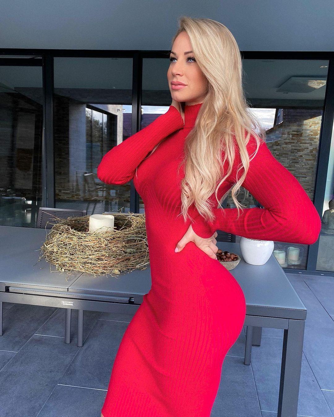 臀部|德国健身模特，臀围堪比卡“卡戴珊”，极致魅力的腰臀性感迷人