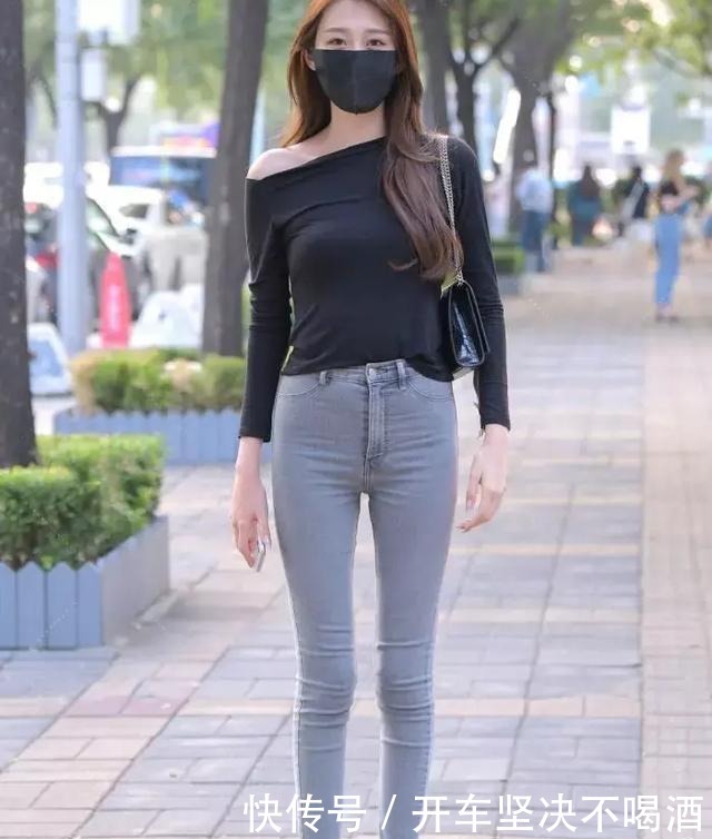 是真的吗|皓齿终不发,芳心空空,牛仔裤别样穿搭,如盛开的空谷幽兰