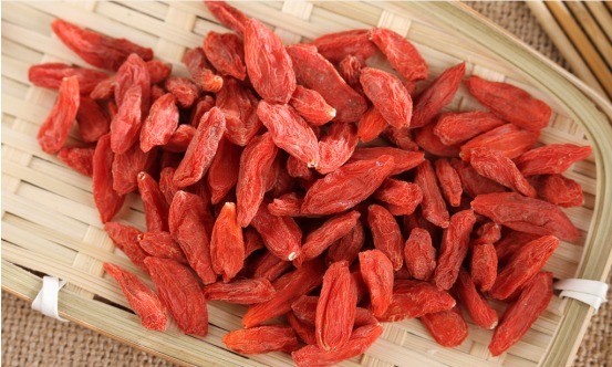 慢性肝炎|每晚吃8粒枸杞，坚持一个月，三大好处不请自来，赶快了解一下！