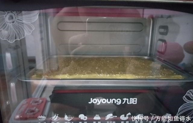 大饼干|这种饼干是有多好吃,小孩竟然吃睡着了,快看你吃过吗?