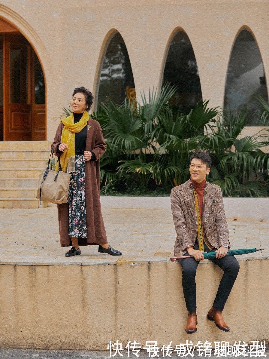 优雅 这位60岁奶奶的穿搭真讲究,优雅知性时髦有魅力,气质不输年轻人