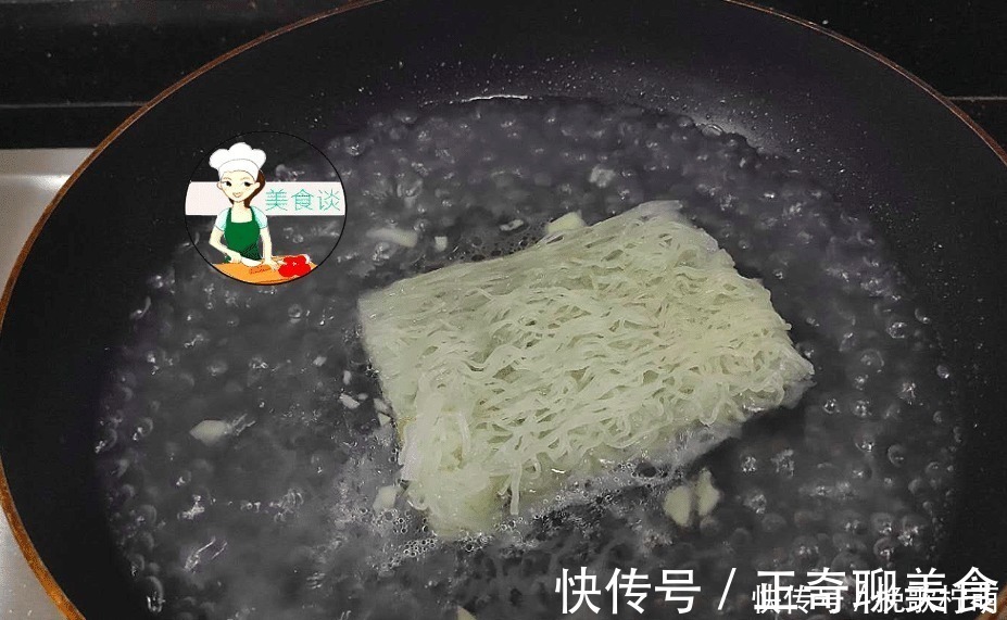 开学啦，早餐儿子最馋这碗粉，5分钟搞定，简单省事，我最乐意做