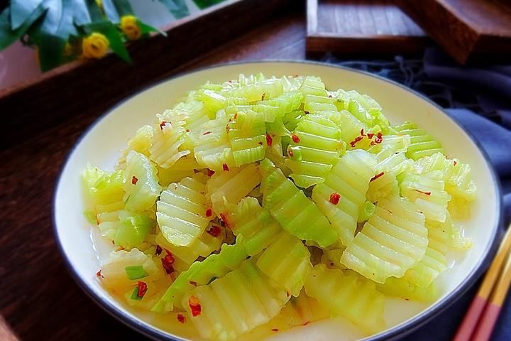 木耳|姐姐一入夏就这么吃，轮换着做，宽胃却瘦身，每天精力充沛心情好