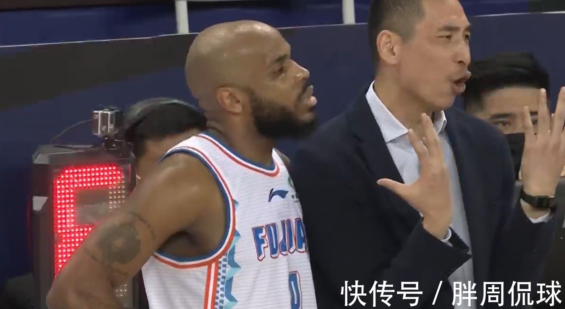 高登|严惩裁判闫军!重罚李楠史鸿飞!CBA巨星驱逐,冲突对飙险失控