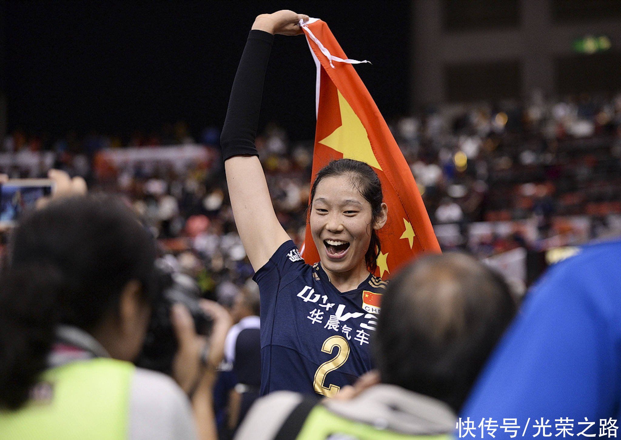 赵帅|女朱婷与跆拳道赵帅将担任奥运双旗手，朱婷成中国首位女旗手
