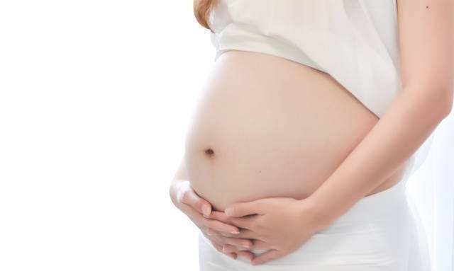 子宫|胎宝宝被脐带缠住时,孕妈会有什么感觉这种感觉最好及时去医院