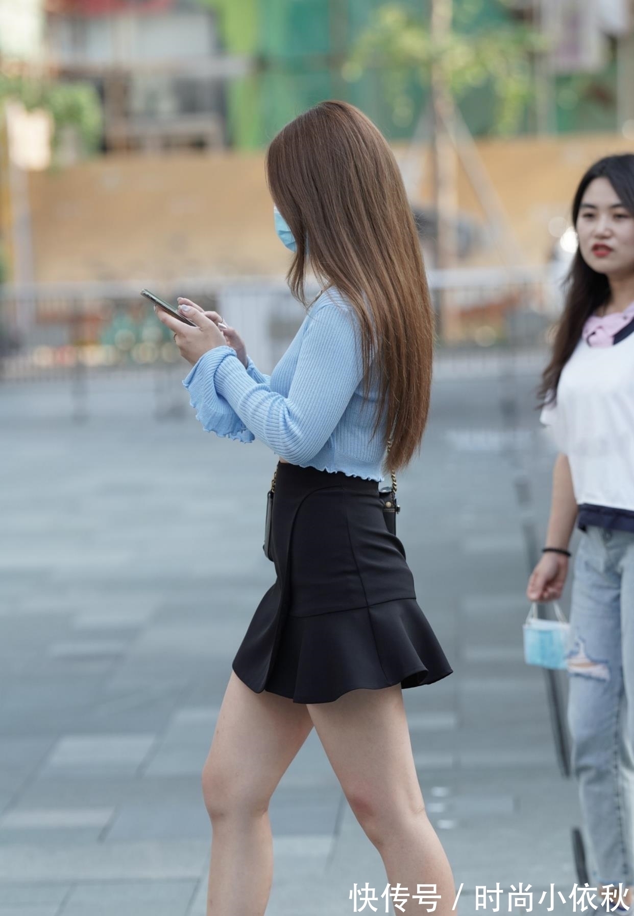 裙子 秋天的半身裙搭配,有了穆勒鞋相助,时尚与洋气并存