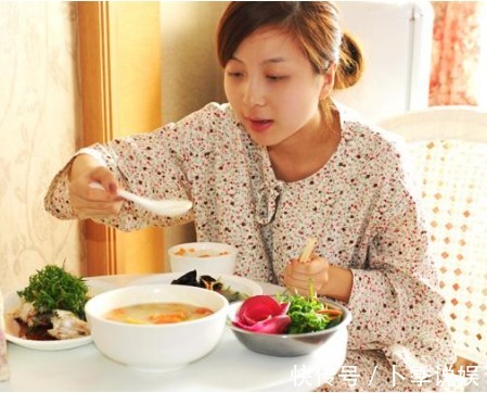 京妈|剖腹产后，做到4点科学坐月子，做好2点快速瘦身，新妈妈来Ge