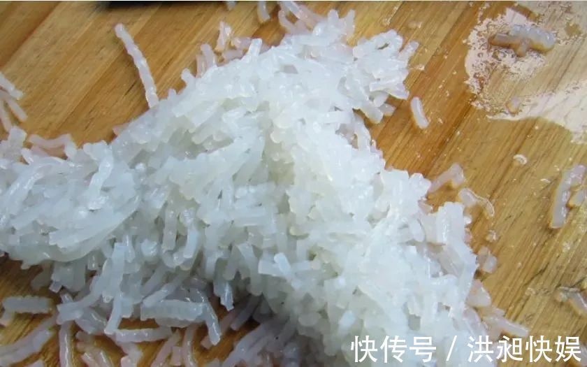 传统型|调饺子馅,一定要放入这3样东西,鲜香多汁没腥味!