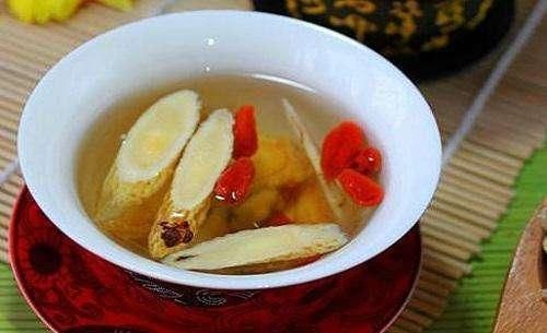 “它”和枸杞是最好搭配,泡水喝補(bǔ)充“腎動(dòng)力”,讓你元?dú)鉂M滿