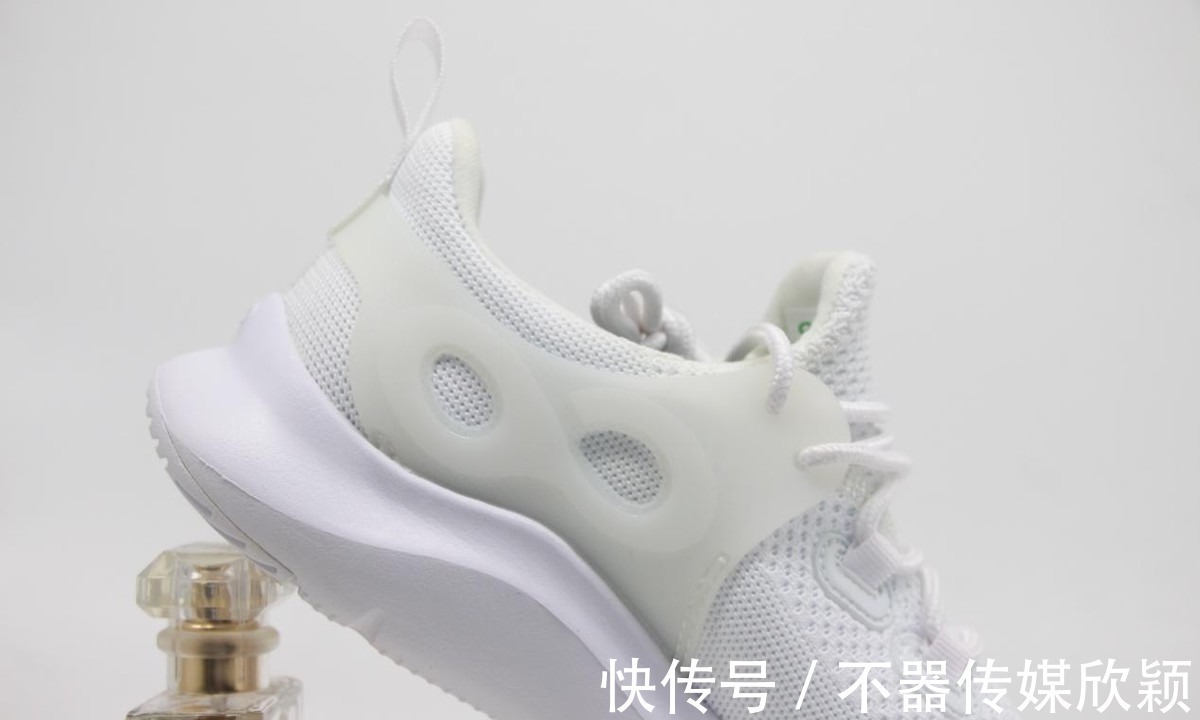 咕咚5k 百元跑鞋怎么选?咕咚5K运动跑鞋带给你超值运动体验