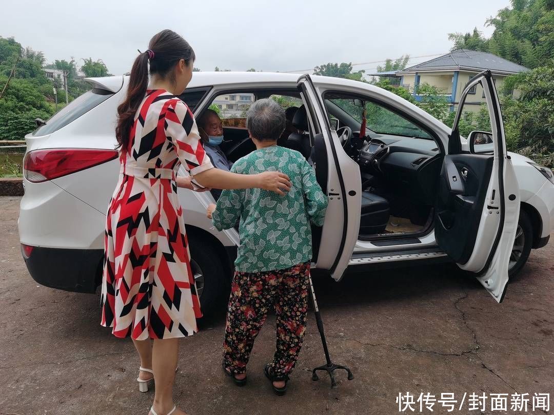 疫苗|四川泸州龙马潭：专车接送打疫苗 村民点赞都说好