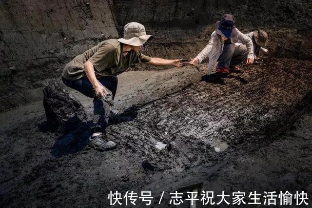 公主|古墓出土美貌公主，当人们要“打开”她的外衣时，差点遭暗算