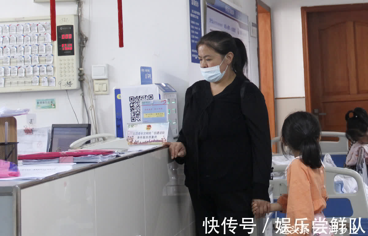 帕金森|女孩长相甜美,因发育迟缓不会说话,妈妈为其日夜操劳患上帕金森