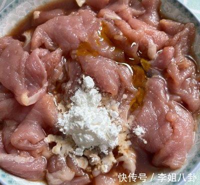 做法|水煮肉片的家常做法，肉片滑嫩，入口即化，隔三差五就吃一顿