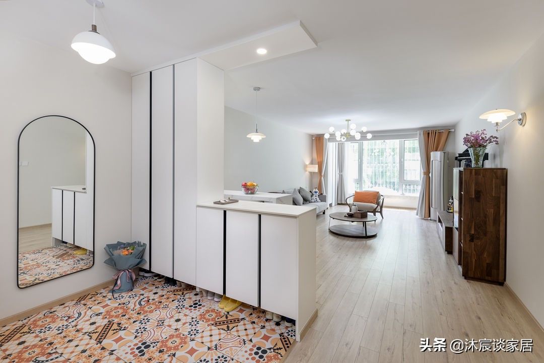 实用|她家不做吊顶也不做背景，不断给空间“减负”，真是越简单越好看