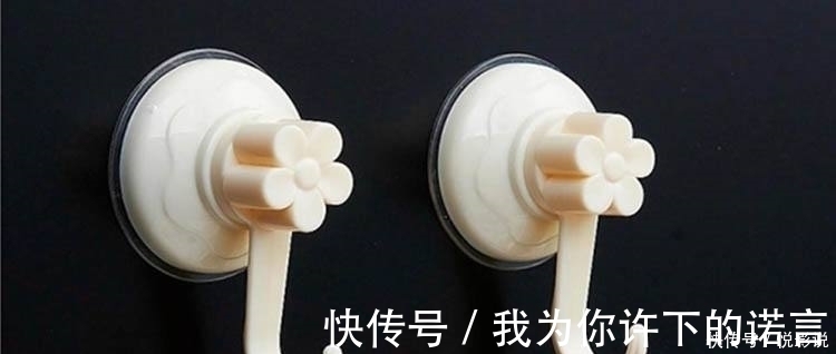 墙上的挂钩又掉下来了,用这个生活小窍门比新买的还好用!