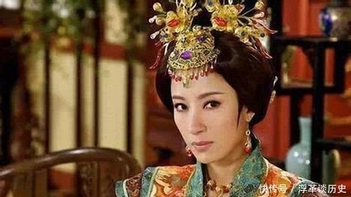 宫女|老宫女犯错，皇后处罚了她，皇上知道后说：“你已经被废了”！