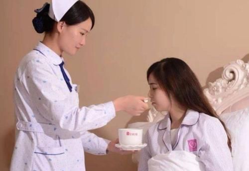 体重|10斤2两8,新生儿体重刷新纪录,护士:2021年第一重宝