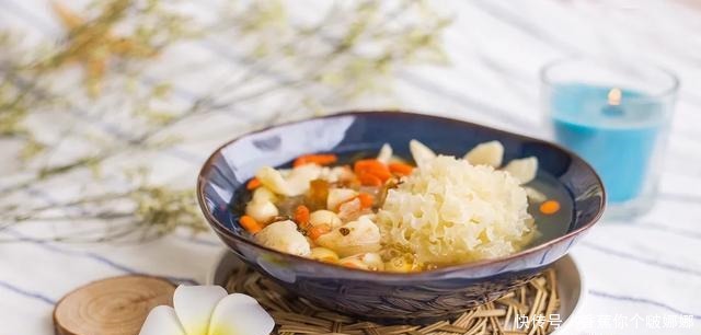 祛濕別再“迷戀”薏米了!醫生幾個祛濕方,幫你帶走全身濕氣!