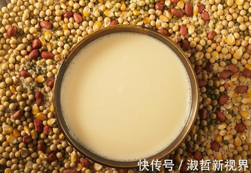 辅食|宝宝两岁前这4种辅食不适合，越吃脾胃越弱，宝妈不要“踩雷”