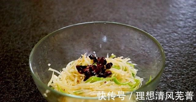 菜籽油|家里土豆堆积如山，做一道酸辣土豆丝，营养美味，美味可口！