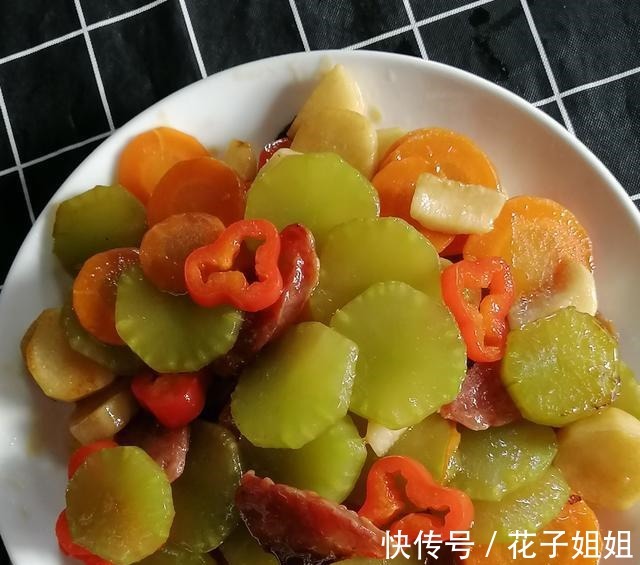 横刀|腊肠版“荷塘月色”您尝过吗!