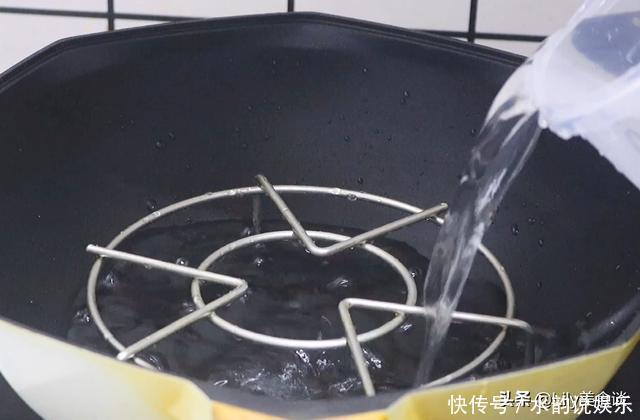 橘子别只会直接吃,放锅里蒸一蒸,原来好处这么多,冷天吃特营养