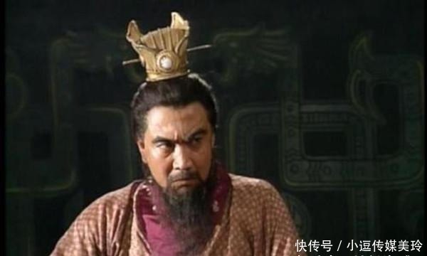 面目|刘备用一成语指责曹操,透露了一桩往事,虚伪面目暴露无遗