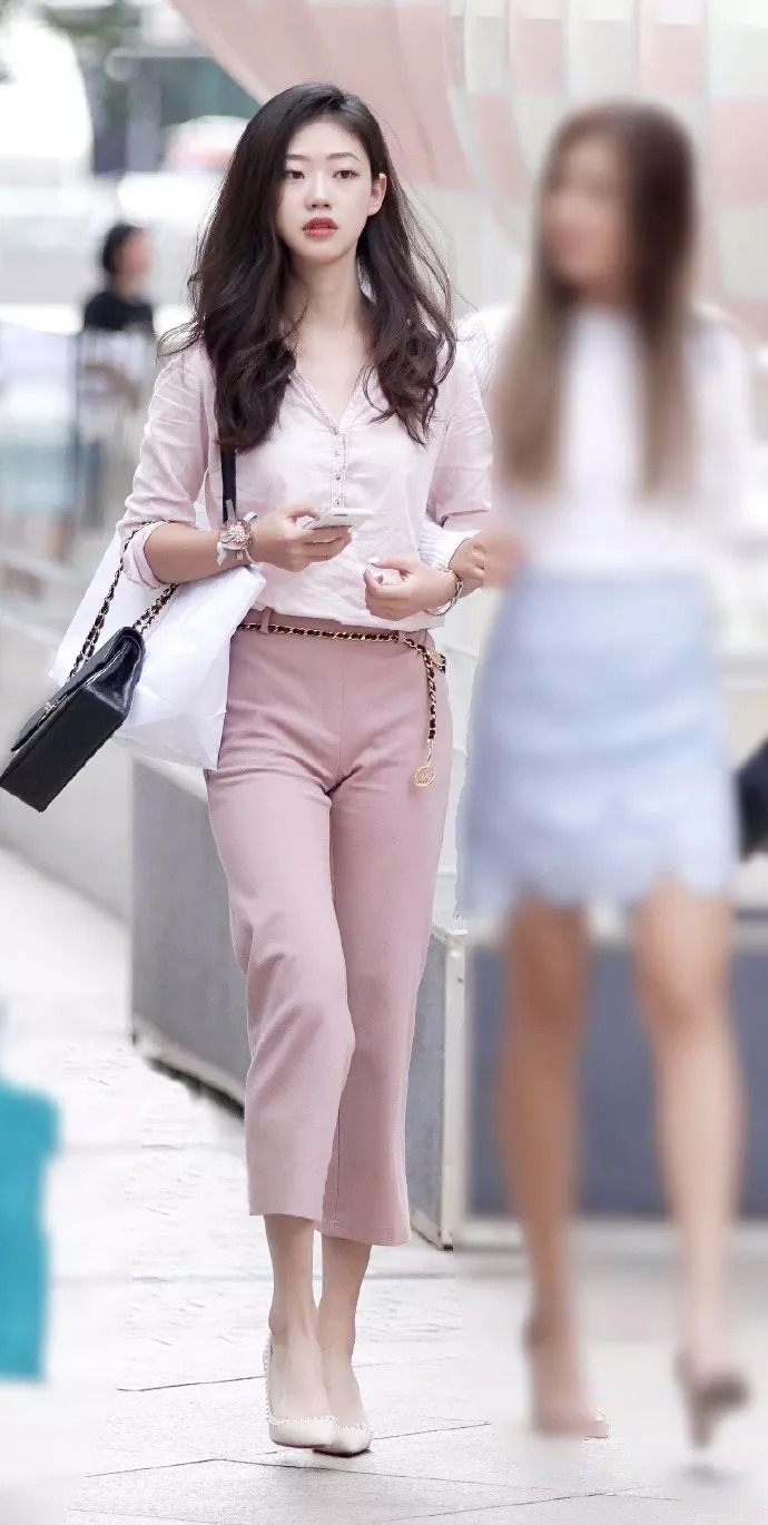 小姐姐|魅力的高跟鞋，各个年龄段都可以穿，时尚又气质