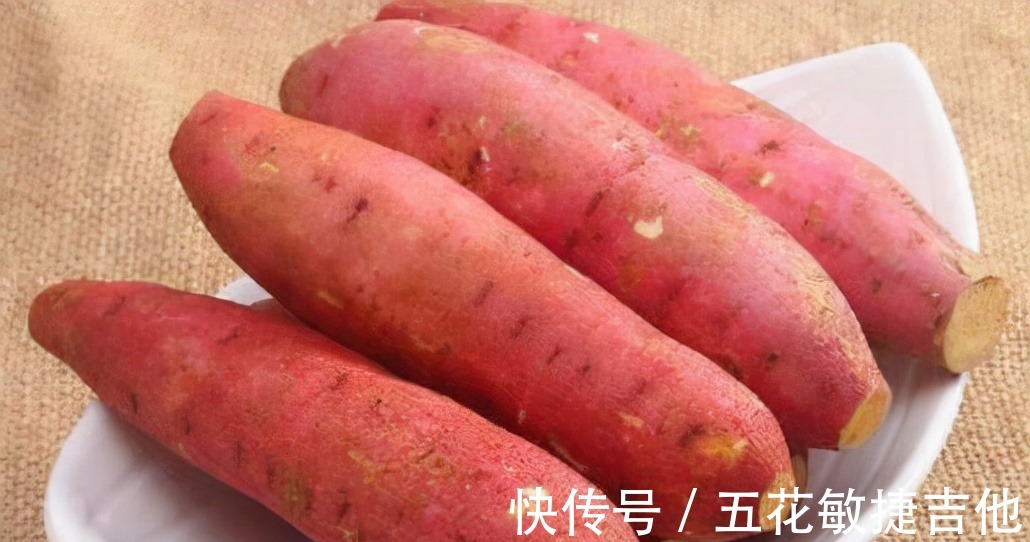 烤红薯时，不要用烤箱了！电饭锅不放一滴水，糖汁四溢香软好吃！