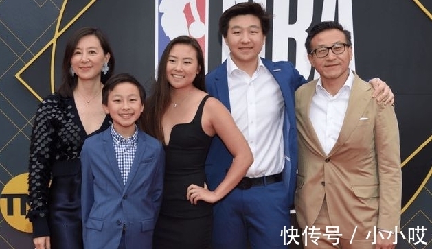 欧文|篮网老板娘久违亮相,气质优雅!看不出快60岁,替蔡崇信分忧